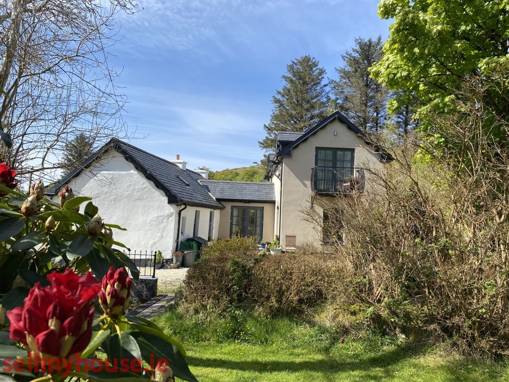 Kilcar Cottage for sale